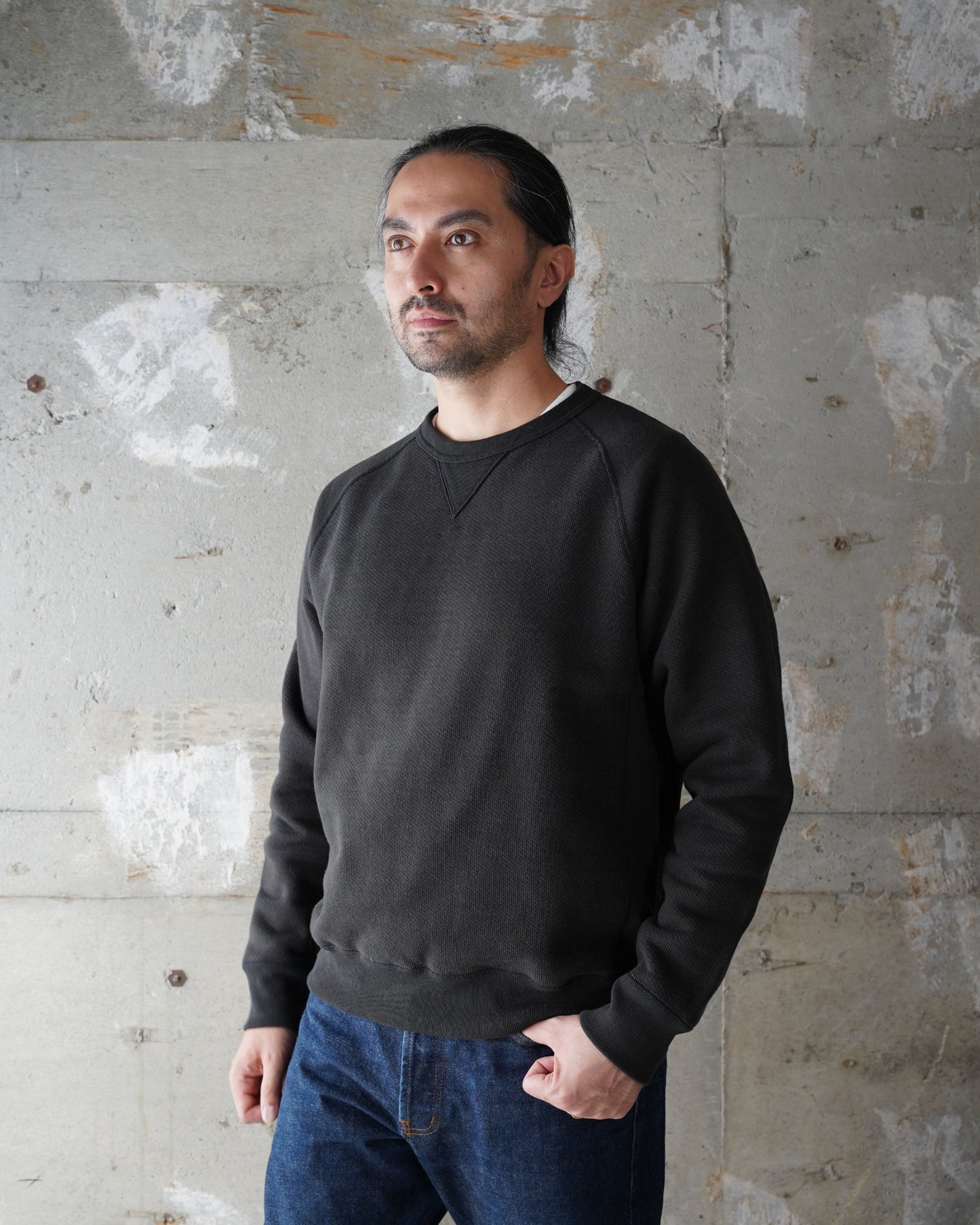 Pullover Crewneck - 701gsm Double Heavyweight French Terry - Sumi Black | Wonder Looper