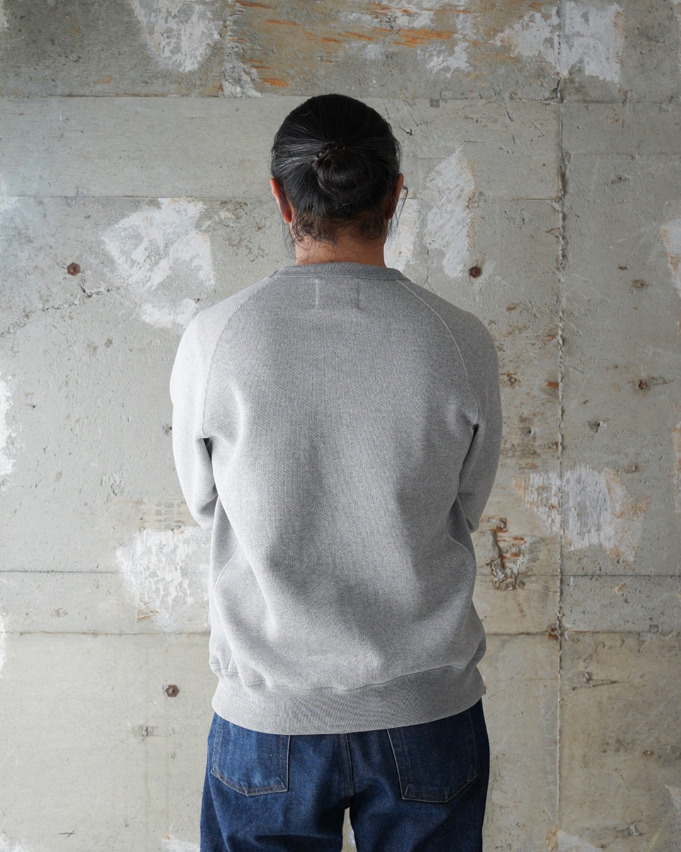 Pullover Crewneck - 701gsm Double Heavyweight French Terry - Heather Grey - | Wonder Looper