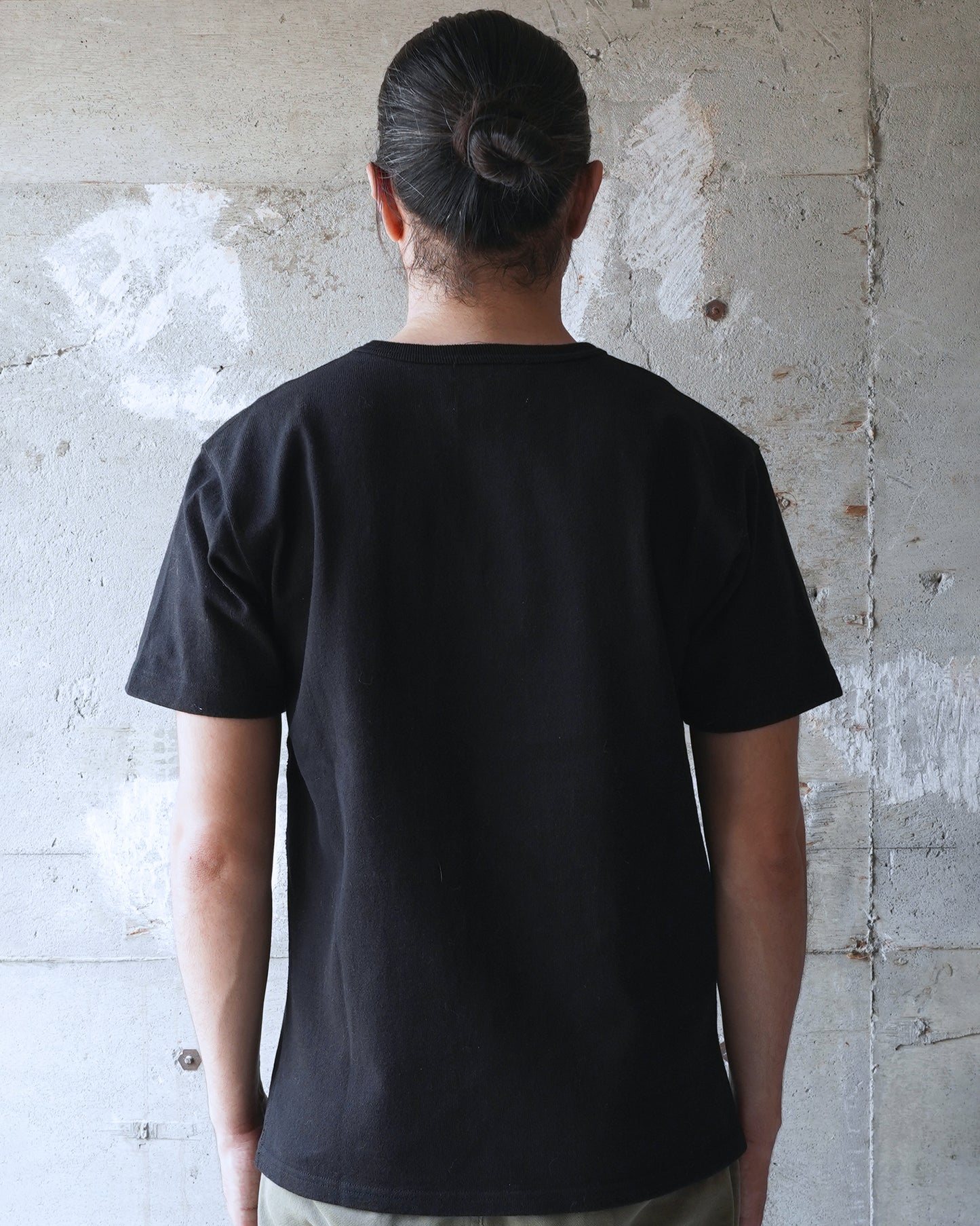 Crewneck T-shirt - Double Heavyweight - Black – Wonder Looper